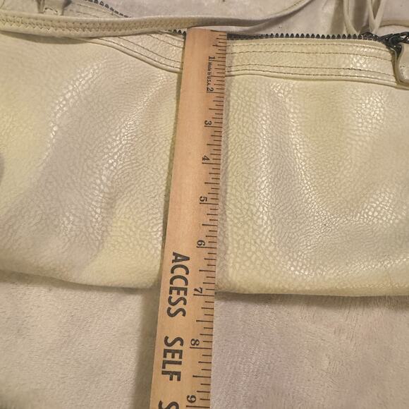 Carlos Santana Ivory Crossbody Bag Purse zippered studded small faux leather - Picture 9 of 11